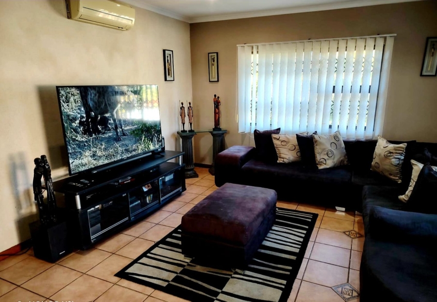 4 Bedroom Property for Sale in Beacon Bay Eastern Cape